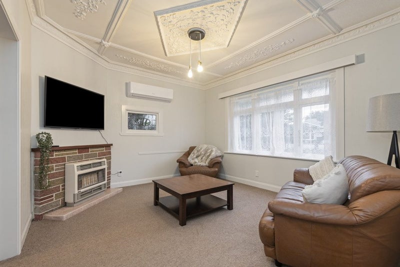 16 Kowhai Avenue, Takaro, Palmerston North - Carousel 2