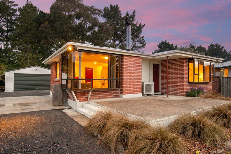 37 Viscount Road, Waldronville, Dunedin - Carousel 1