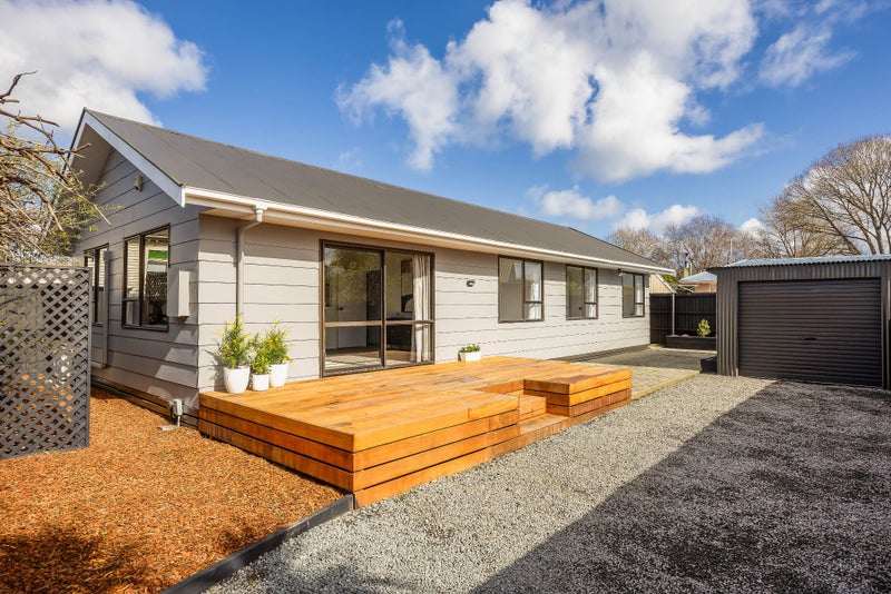 2/51 Tilford Street, Woolston, Christchurch - Carousel 1