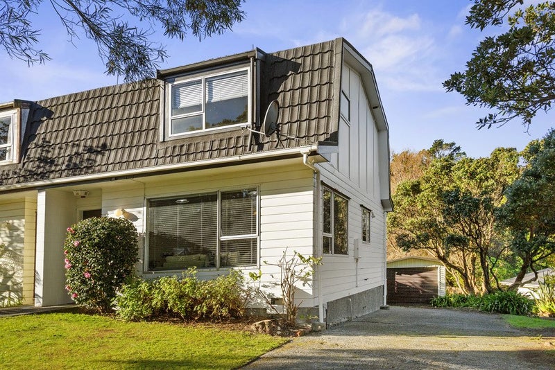 2/200 Dowse Drive, Maungaraki, Lower Hutt - Carousel 1