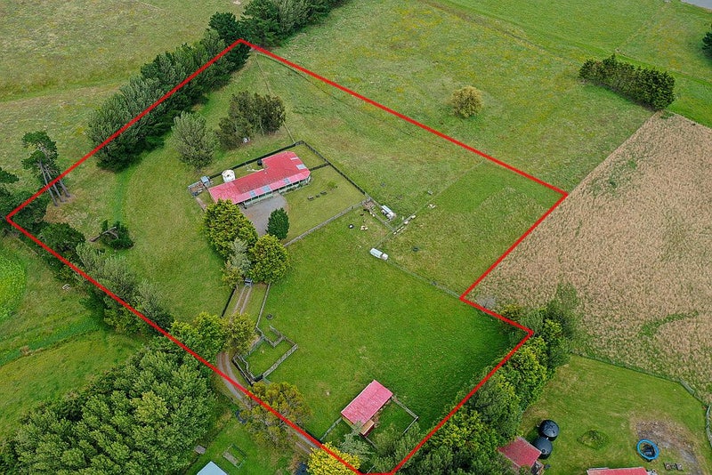 1076 Tennent Drive, Linton, Palmerston North - Carousel 1