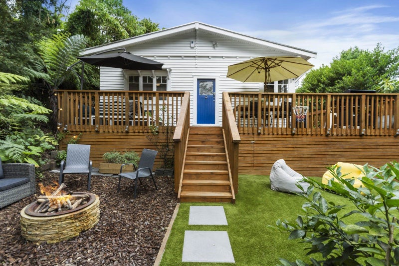 6 VONNELL PL, Birkdale, Auckland - Carousel 2