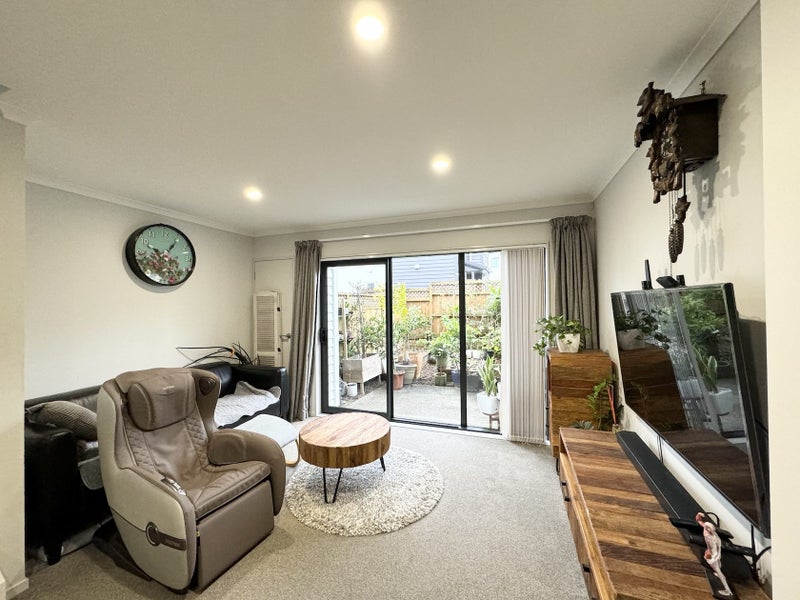 16 Whakawhiti Loop, Avondale, Auckland - Carousel 2
