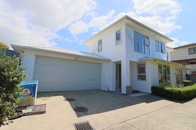 110A Paihia Road, One Tree Hill, Auckland - Carousel 1