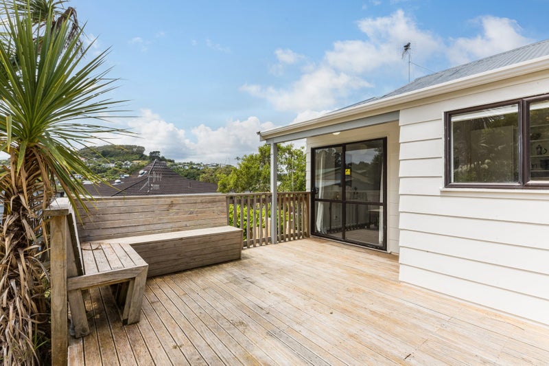 19 Staithes Drive North, Whitby, Porirua - Carousel 1