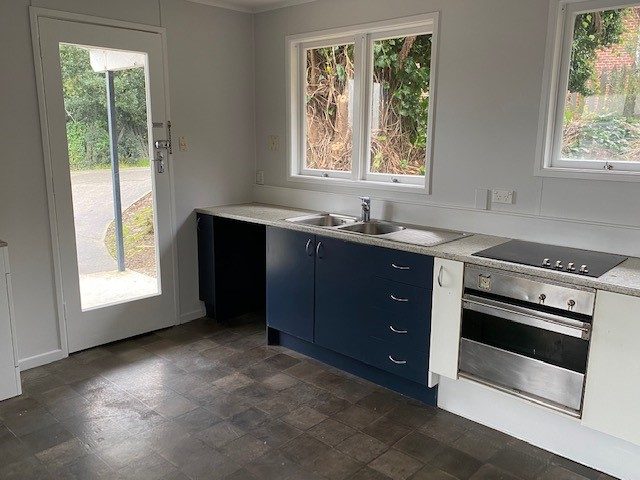 28B Alison Street, Hamilton Lake, Hamilton - Carousel 2