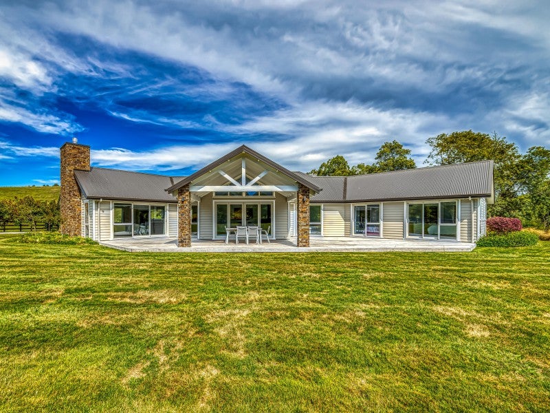 326 Karapiro Road, Karapiro - Carousel 2