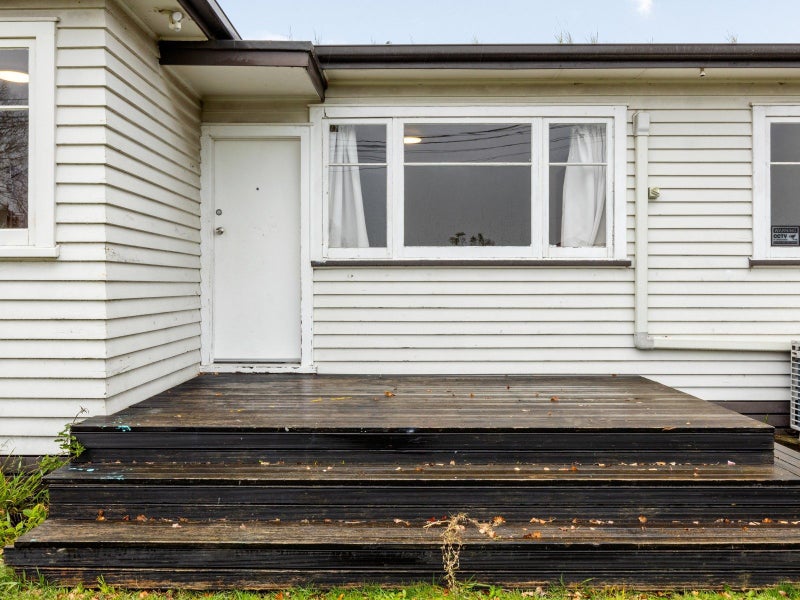 7 Fox Street, Hamilton East, Hamilton - Carousel 2