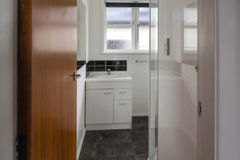 2/26 Fraser Crescent, Elderslea, Upper Hutt - Carousel 9