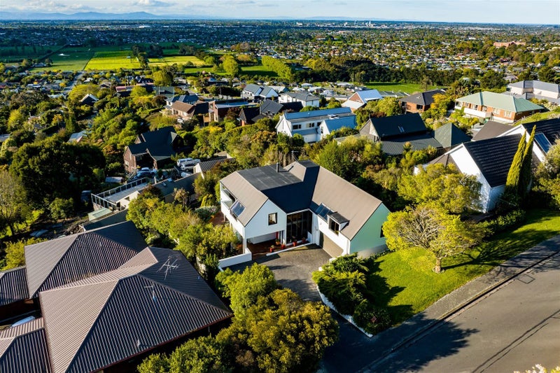 4 Petworth Place, Westmorland, Christchurch - Carousel 35