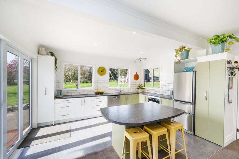 185 Albert Road, Tokomaru, Palmerston North - Carousel 2