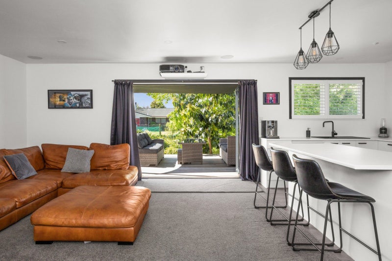 29D WHITE ST, TARADALE, NAPIER - Carousel 1