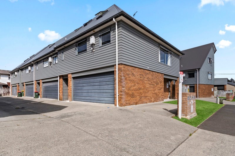 13A Greensboro Street, Hamilton East, Hamilton - Carousel 2