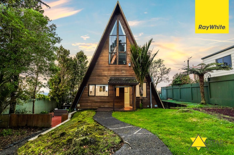 3 Brabant Road, Waiatarua, Auckland - Carousel 2