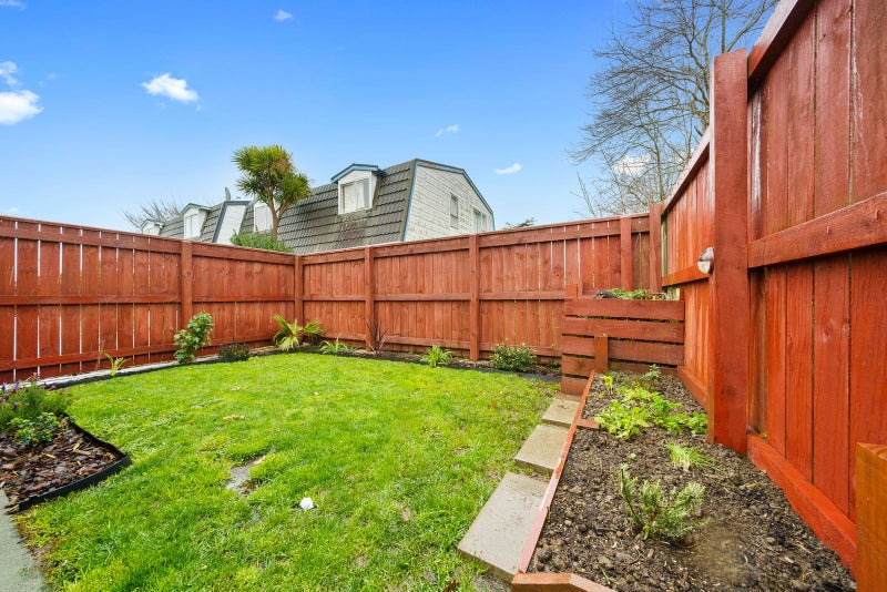 4/2 Ararino Street, Trentham, Upper Hutt - Carousel 20