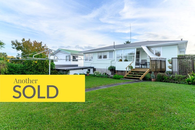 144 Whitney Street, Blockhouse Bay, Auckland - Carousel 1