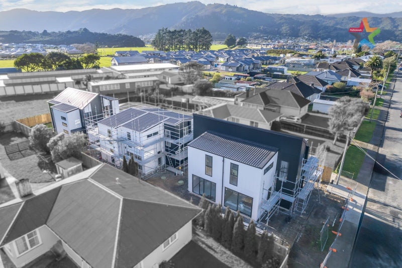 9A Hinau Grove, Wainuiomata, Lower Hutt - Carousel 7
