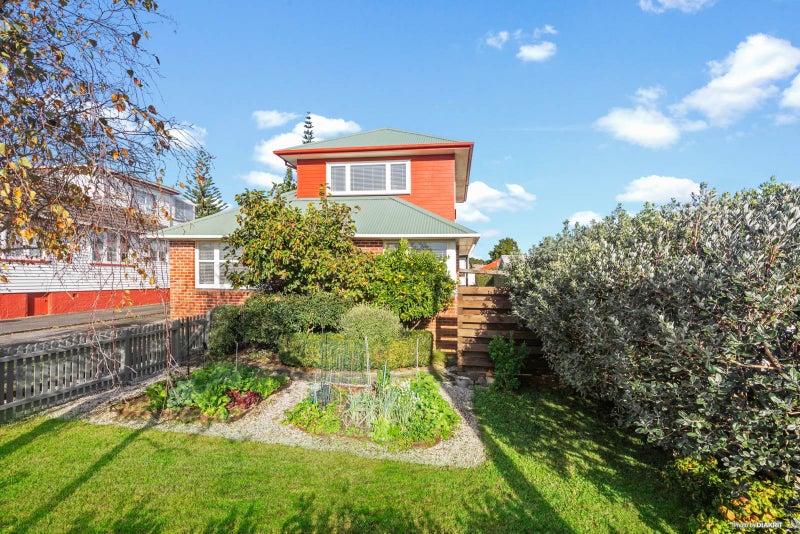 265 Richardson Road, New Windsor, Auckland - Carousel 1