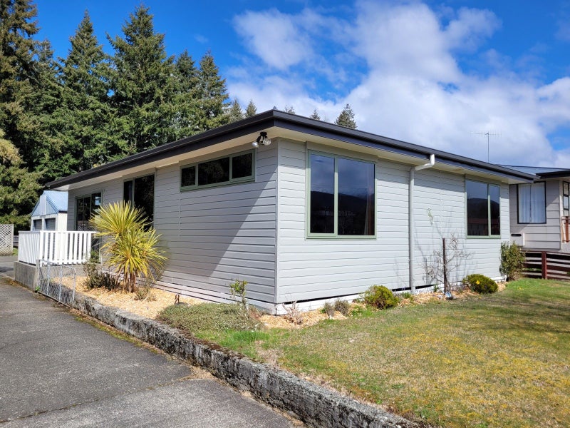 74 Quintin Drive, Te Anau, Te Anau - Carousel 2