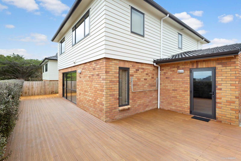 35 Springvale Drive, Fairview Heights, Auckland - Carousel 2