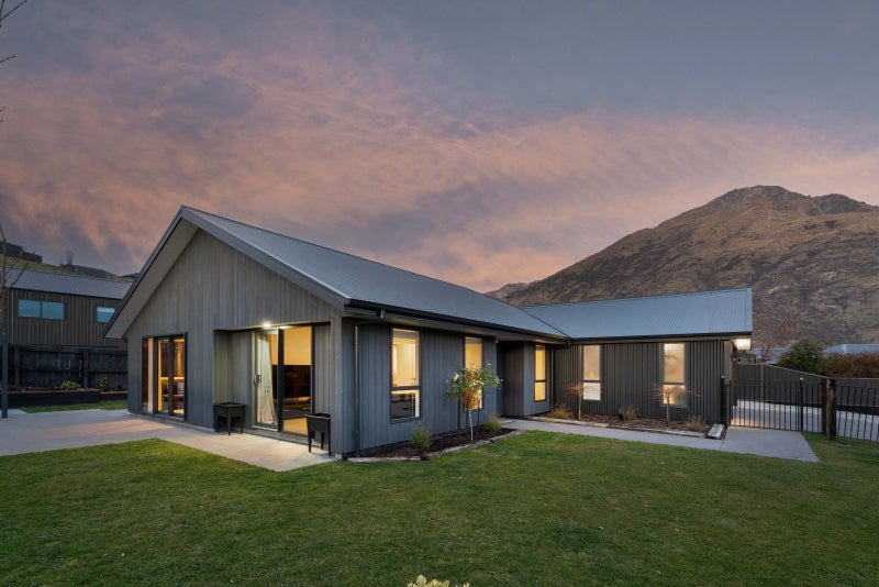 1 Ashenhurst Way, Lower Shotover, Queenstown - Carousel 2