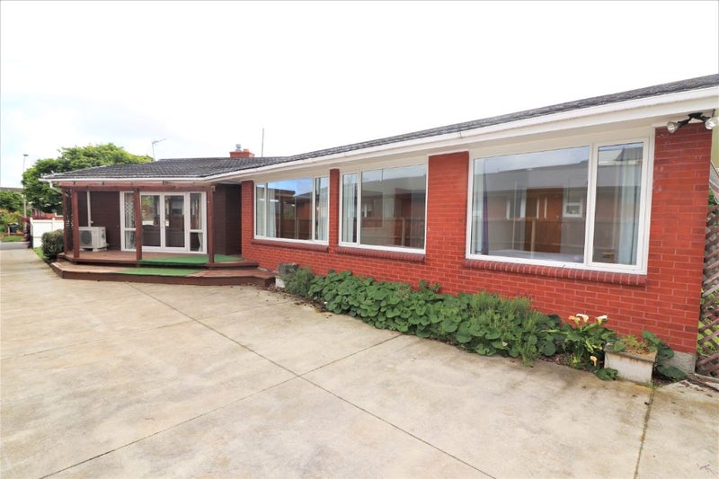 15 Newbridge Place, Ilam, Christchurch - Carousel 1