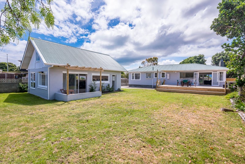 60 Te Kupe Road, Paraparaumu Beach, Paraparaumu - Carousel 1