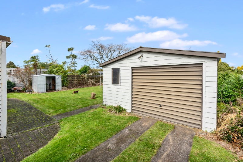 20 Marshall Street, Fairfield, Hamilton - Carousel 2