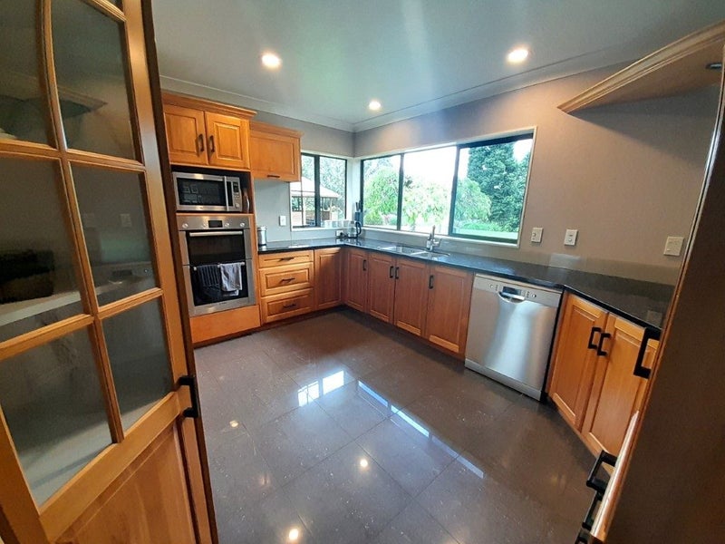 18 Clive Howe Road, Patumahoe, Pukekohe - Carousel 2