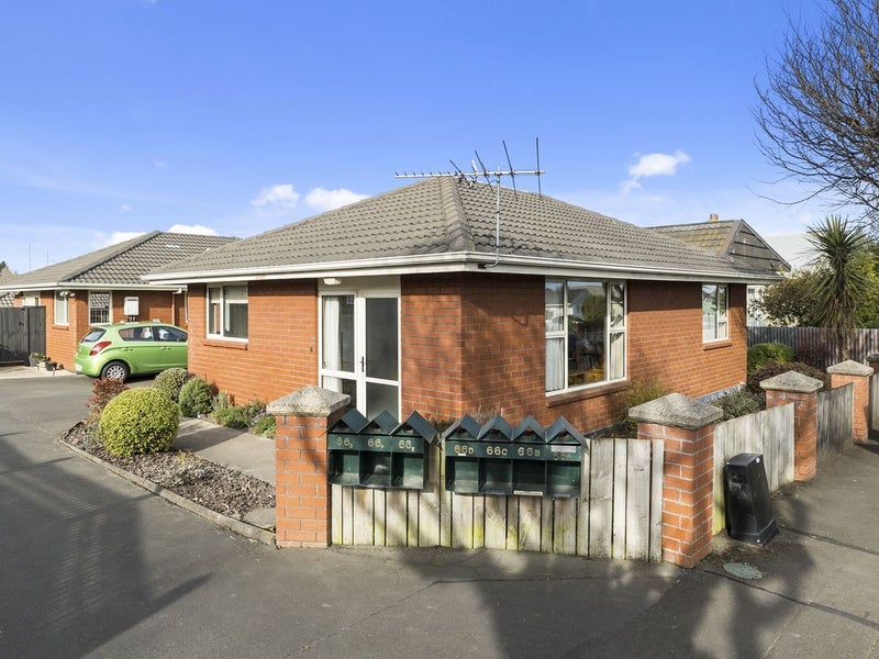 66A Law Street, Caversham, Dunedin - Carousel 1