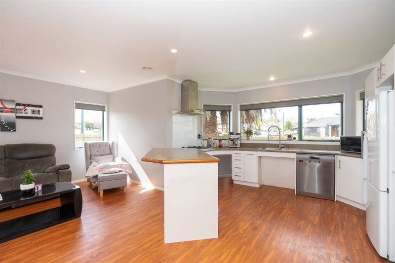 1 Turnbury Court, Rototuna, Hamilton - Carousel 2