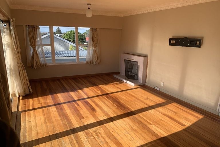 5C Inkerman Street, Onehunga, Auckland - Carousel 1