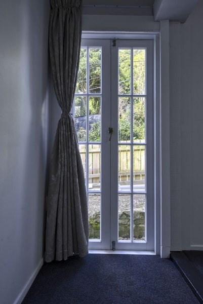 100 Holloway Road, Aro Valley, Wellington - Carousel 14