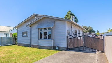 61 Shamrock Street, Takaro, Palmerston North - Carousel 1
