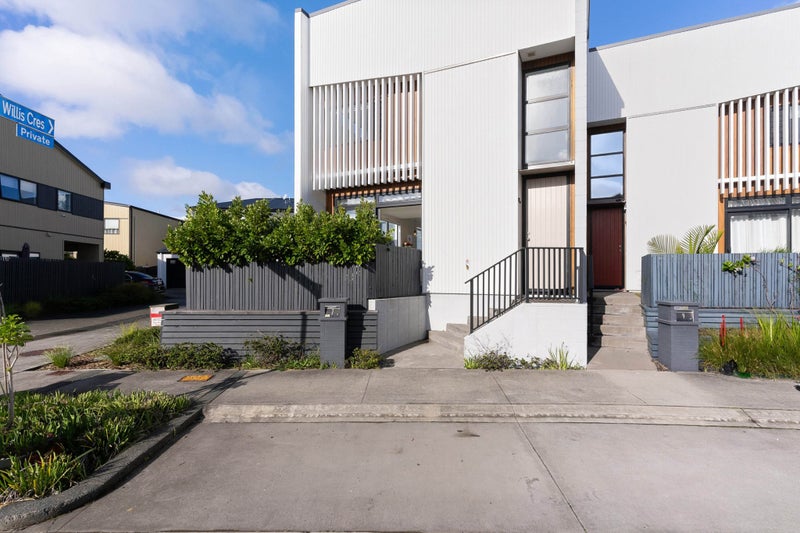 7 Frank Gill Road, Hobsonville, Auckland - Carousel 1