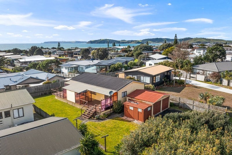 96 Omaha Drive, Omaha - Carousel 1