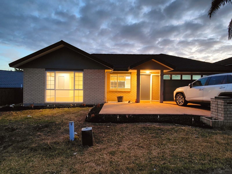 47 Stratford Road, Manurewa, Auckland - Carousel 1