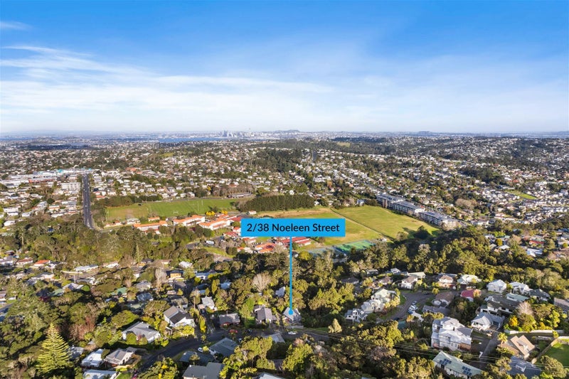 2/38 Noeleen Street, Glenfield, Auckland - Carousel 2