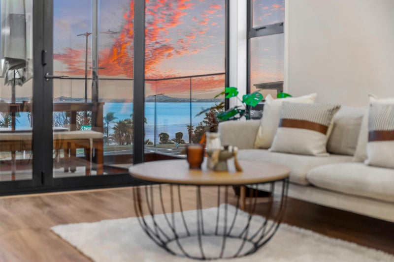 49 Treloar Crescent, Hobsonville, Auckland - Carousel 1