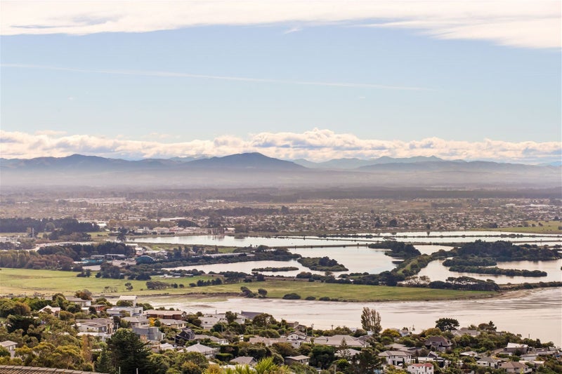 222C Mt Pleasant Road, Mount Pleasant, Christchurch - Carousel 1