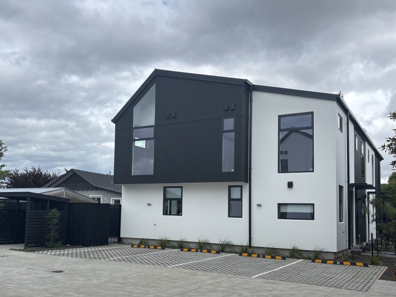 4/9 Whittington Avenue, Woolston, Christchurch - Carousel 1