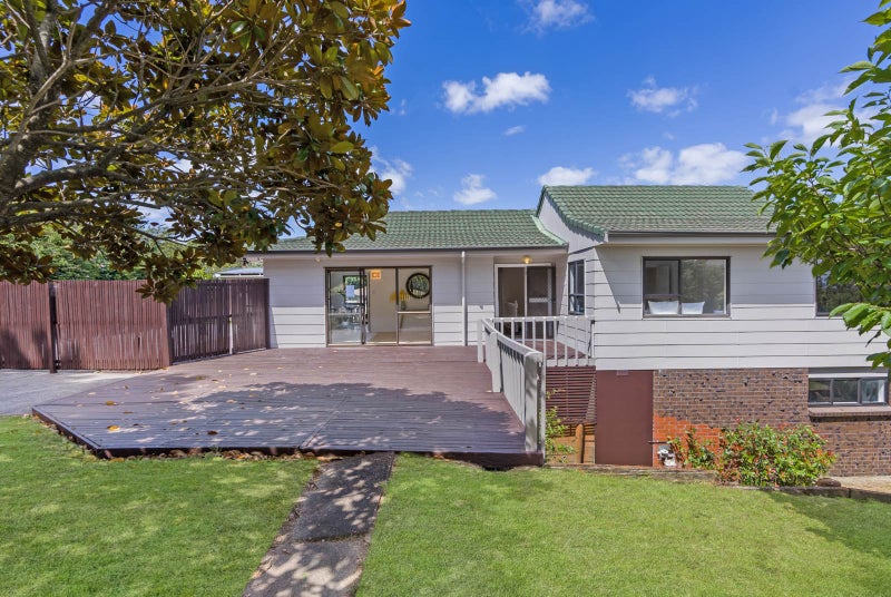 6 Everglade Drive, Goodwood Heights, Auckland - Carousel 1