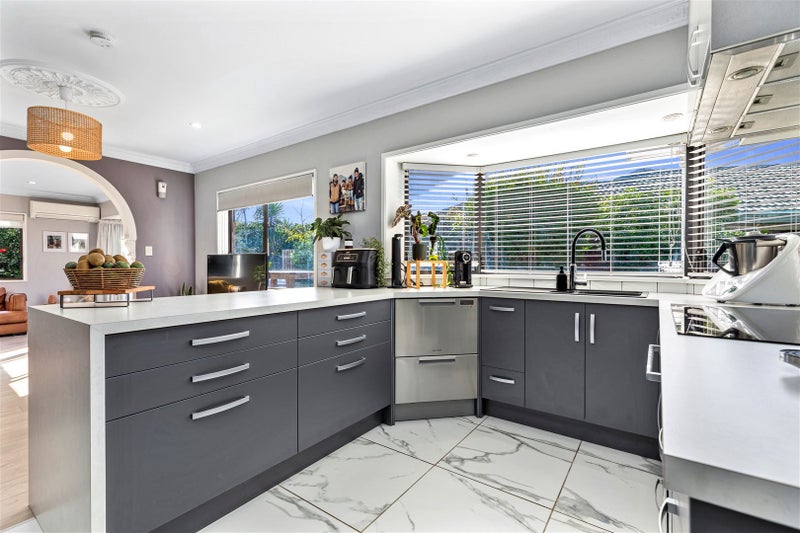 8 ACACIA COURT, Mount Maunganui, Tauranga - Carousel 2