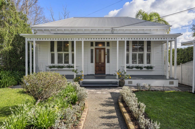 143 Vauxhall Road, Narrow Neck, Auckland - Carousel 1