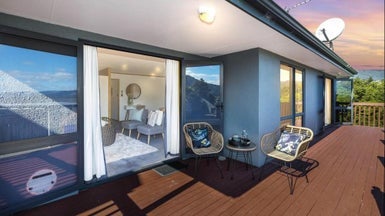 3 Sunnyview Drive, Brown Owl, Upper Hutt - Carousel 1