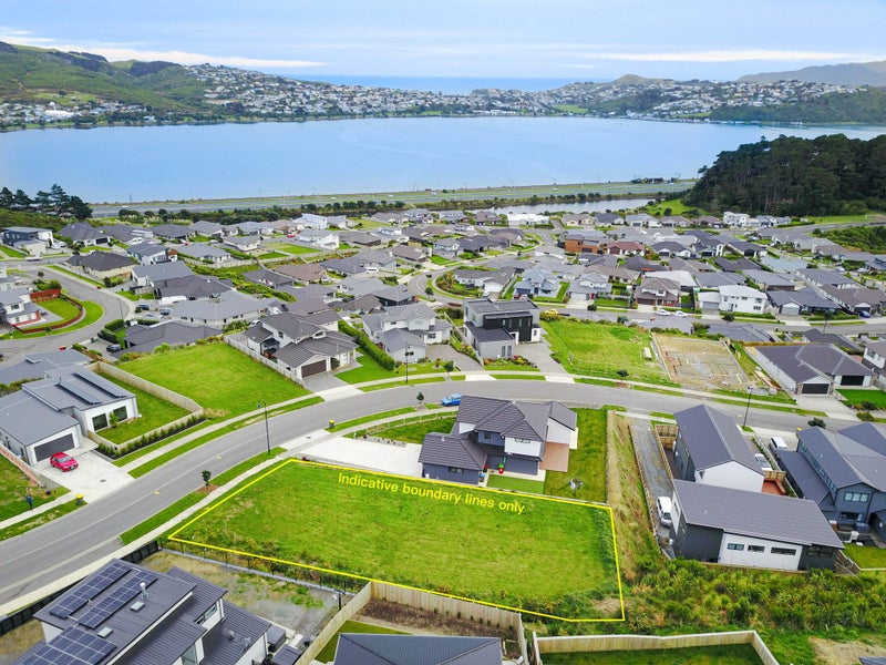 41 Waitaria Terrace, Aotea, Porirua - Carousel 1