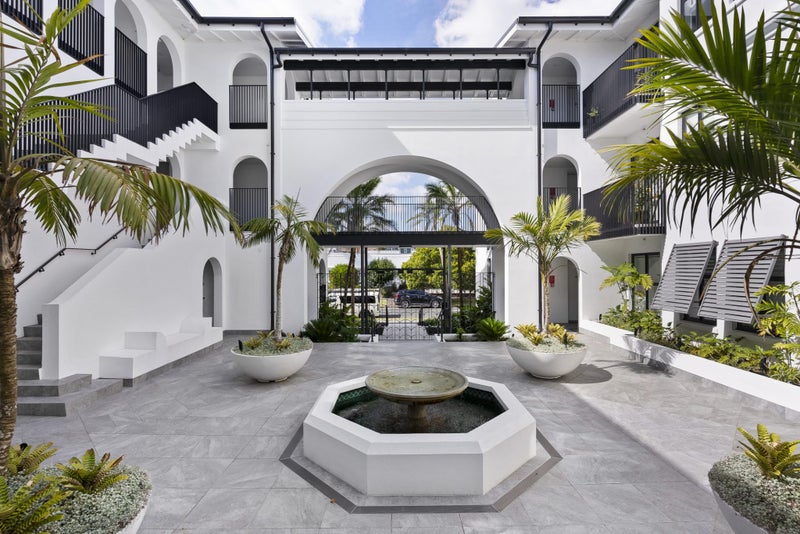 203/2 Tagalad Road, Mission Bay, Auckland - Carousel 1