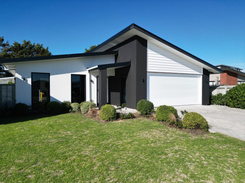 17 Oxnam Place, Foxton Beach, Foxton - Carousel 2