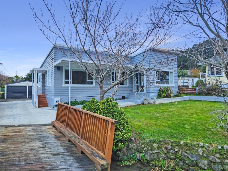 25 Manuka Street, Stokes Valley, Lower Hutt - Carousel 1