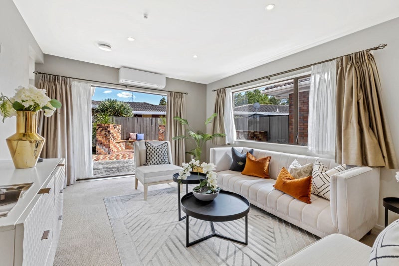 2/5 Annette Avenue, Te Atatu South, Auckland - Carousel 2